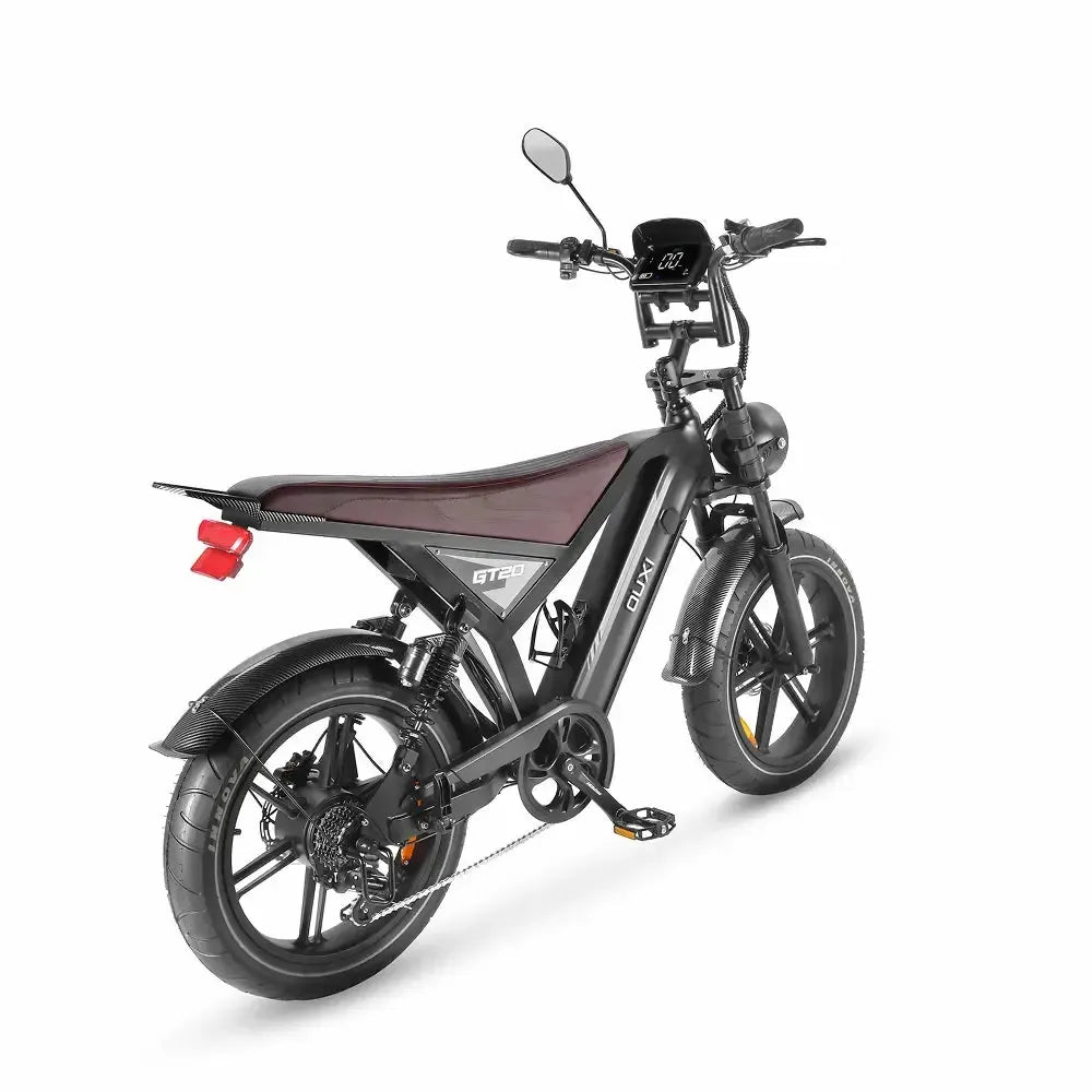 Ouxi GT20 fatbike in zwart, schuin achteraanzicht met rood achterlicht, spiegel en display