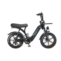 Ouxi Q8 fatbike in zwart, zijaanzicht van rechts met lang duozadel, voordrager en 20 inch fatbike-banden