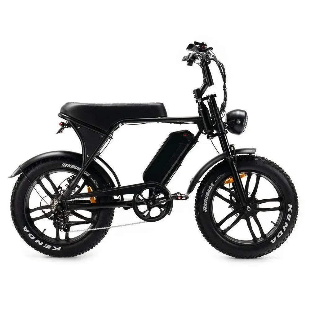 Ouxi V8 2025 fatbike in zwart, zijaanzicht van rechts met lang zadel, frameaccu en brede Kenda-banden